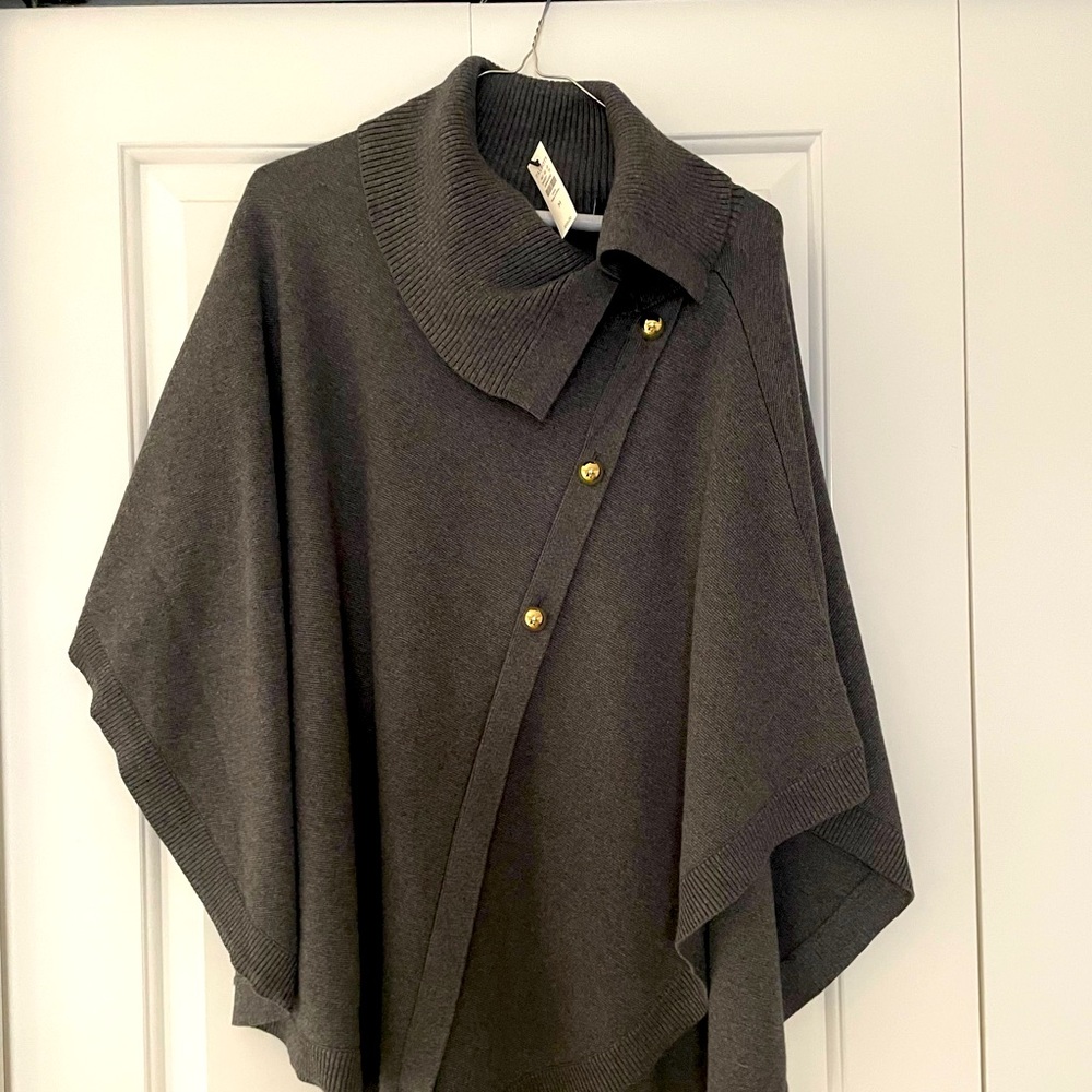 Talbots Cape Poncho NWT Wool Blend Grey Cable Knit Snap Accents Cowl Shawl Neck